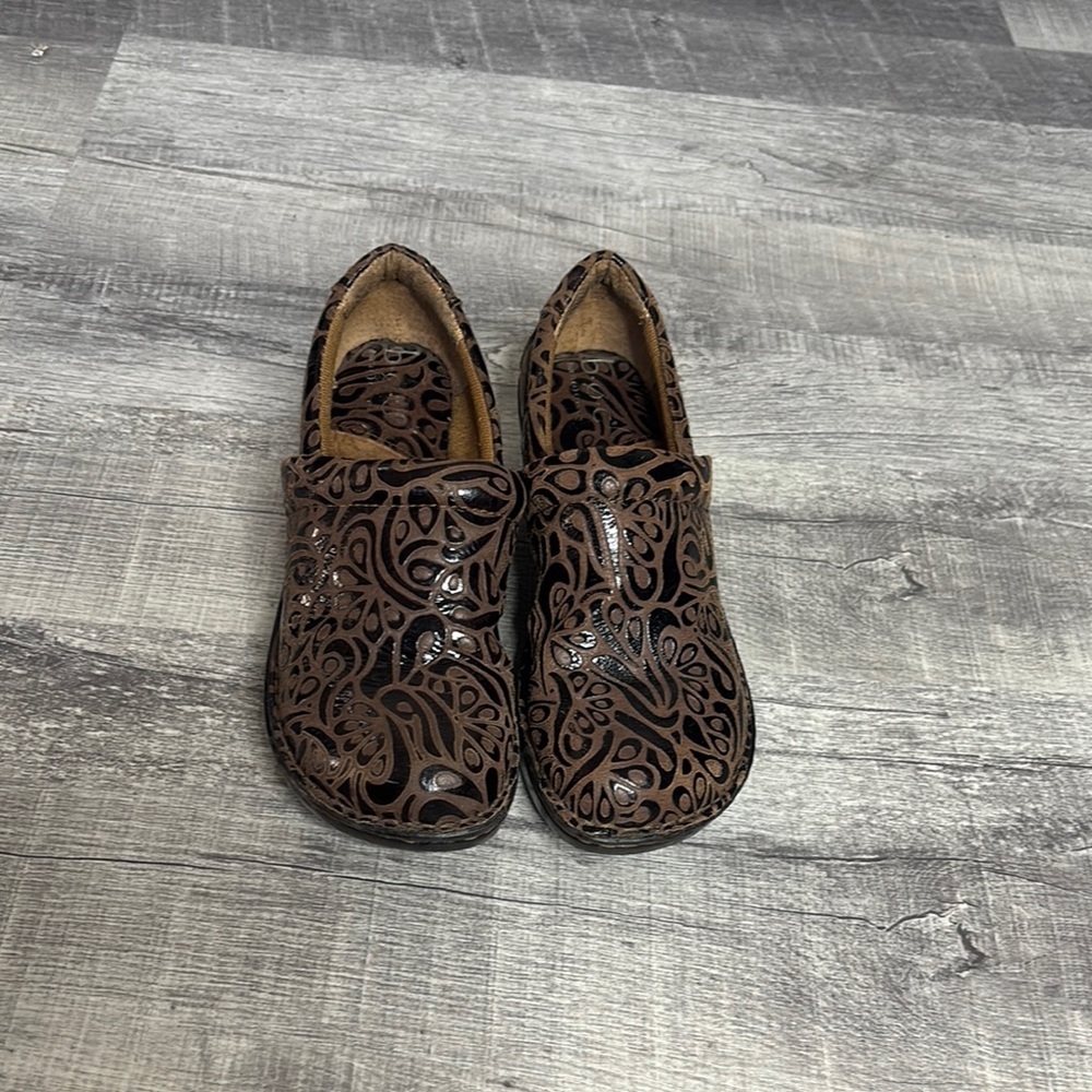 BOC Born Peggy BC6630 Clogs